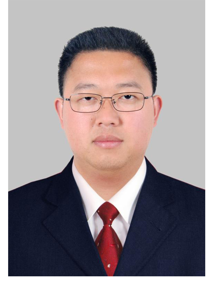 刘涛  县委政法委副书记
